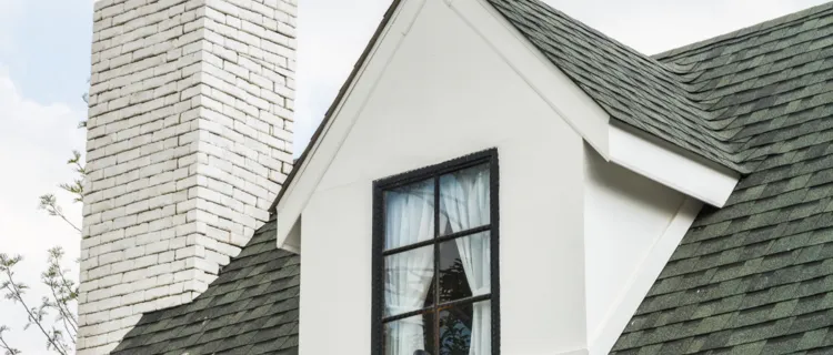 Mengenal Jenis-Jenis Atap Shingles dan Keunggulannya
